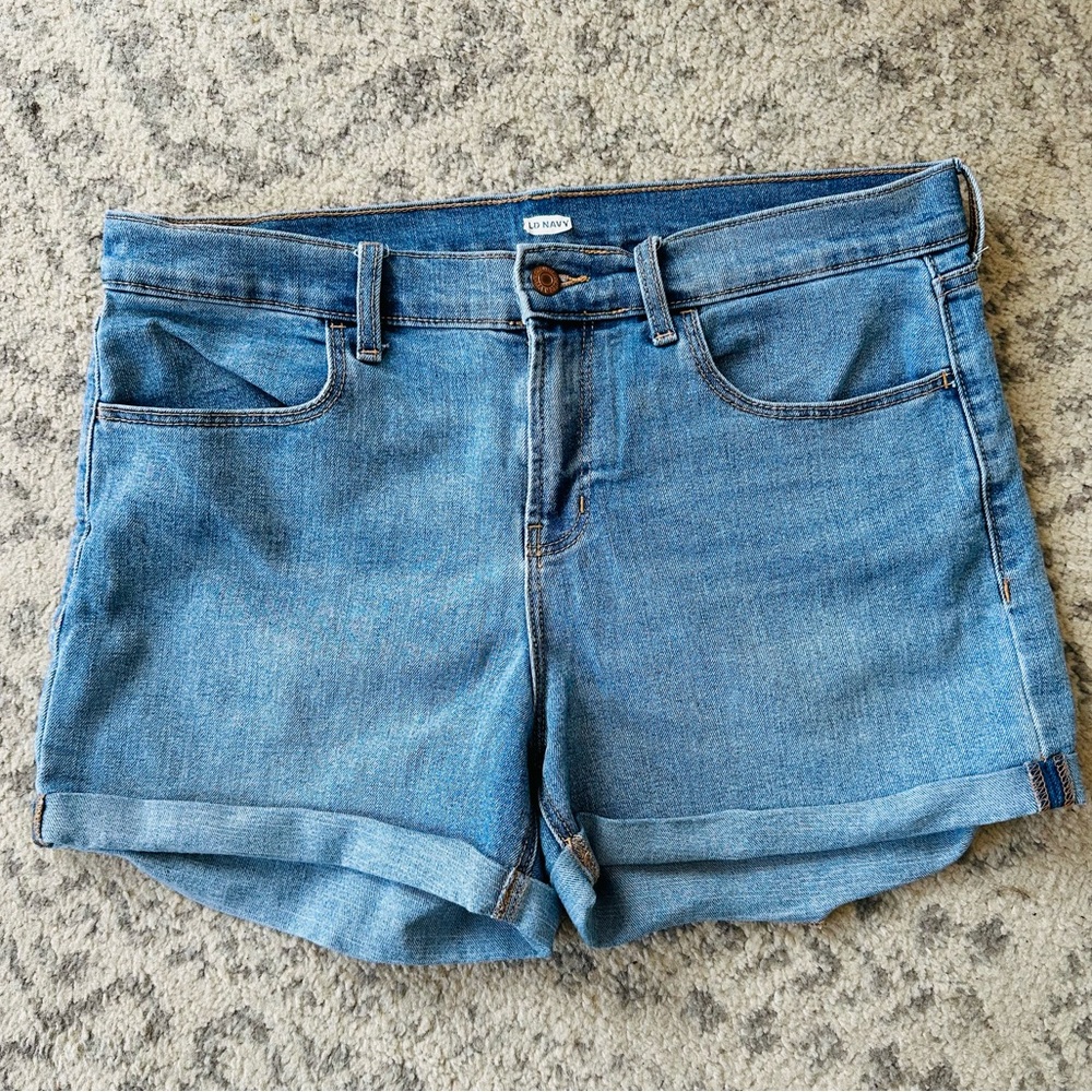 PREOWNED OLD NAVY DENIM SHORTS SZ 12